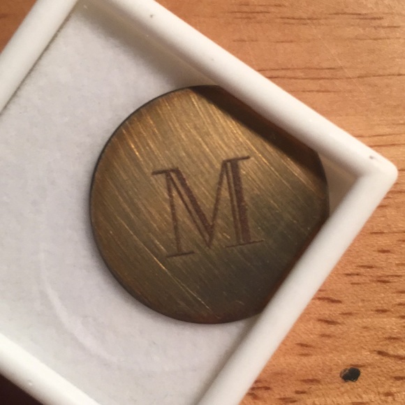 Origami Owl M Inscriptions Large Plate - Picture 2 of 2